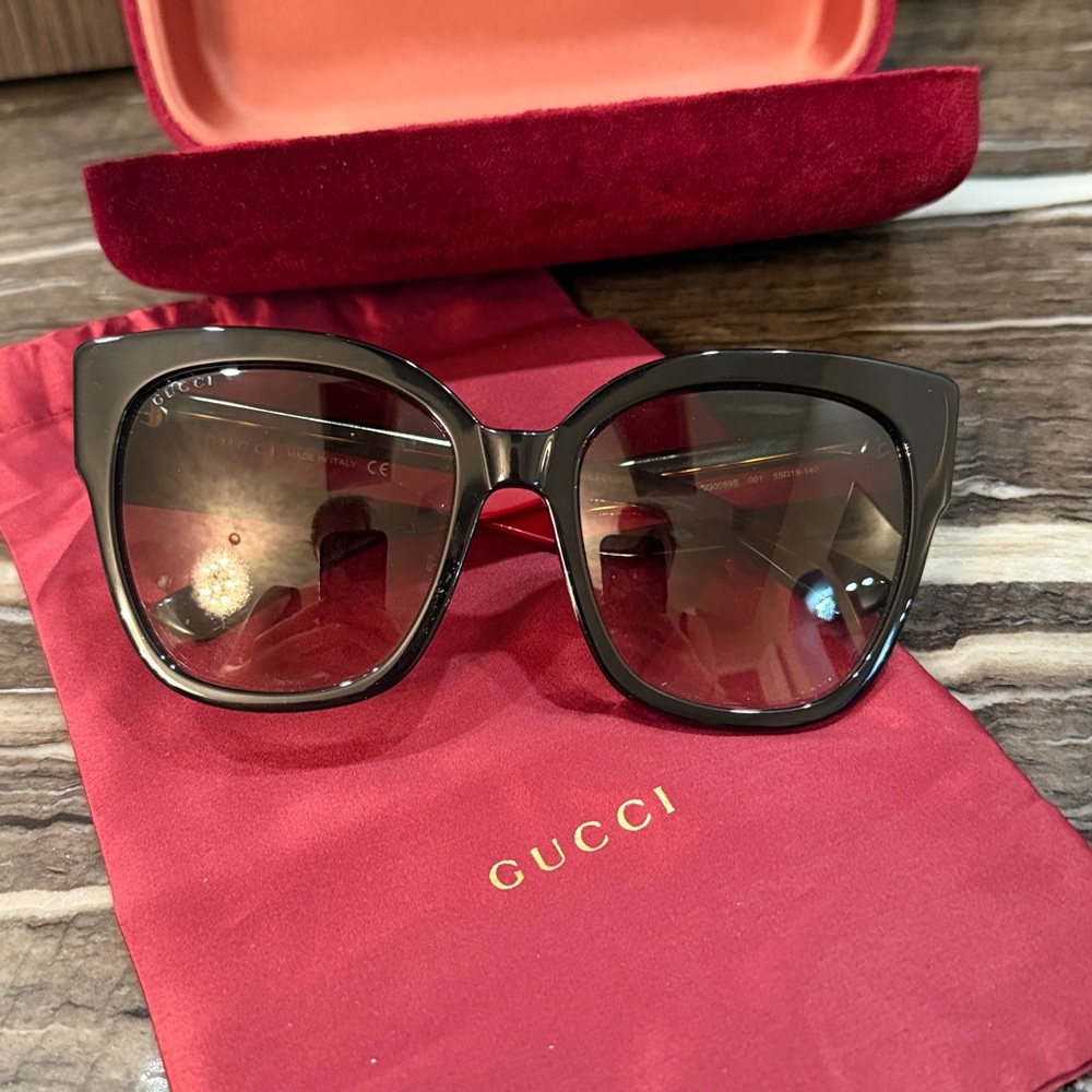 ❤️GUCCI Acetate Square Frame Web
Sunglasses GGOO59S Black
Tortoise 🖤 like NEW - Picture 14 of 17